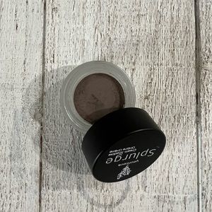 Unique splurge cream shadow unfazed